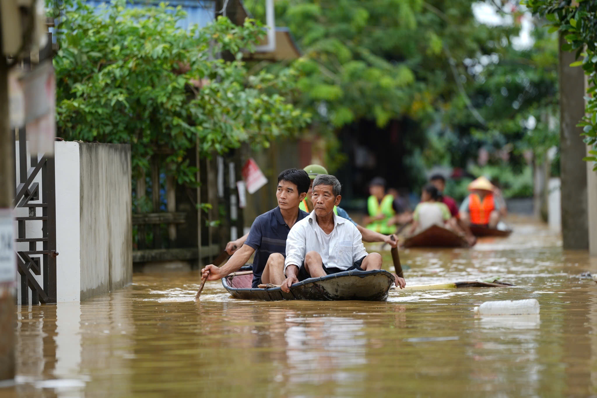 Xử lý nguồn nước sau lũ: Giải pháp an toàn cho cộng đồng